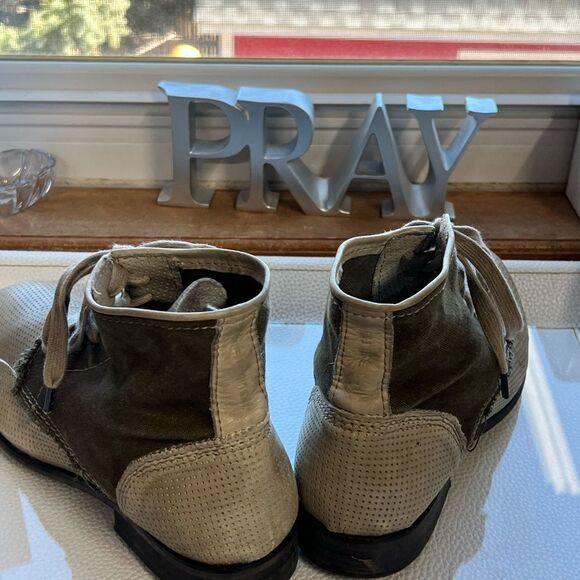 Diesel  Lace-Up Shoes in Green and Gray Size 8.5 - Picture 4 of 10